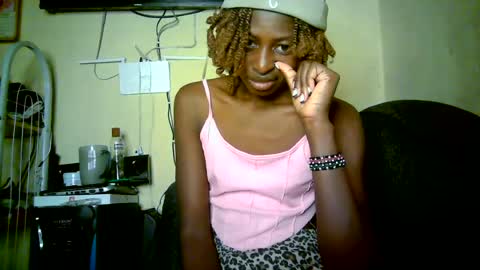 Snapshot of therry_heart chatting on June 20, 2026, 4:04 am hearty online show from June 20, 2026, 4:04 am