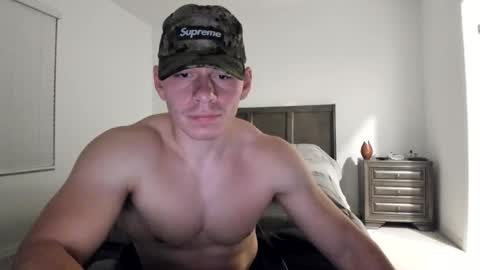 Snapshot of theshortking01 chatting on February 26, 2026, 12:31 am TheShortKing1 online show from February 26, 2026, 12:31 am