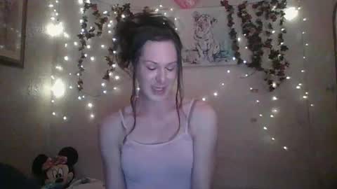 sillymillie0 online show from February 8, 2025, 1:22 am