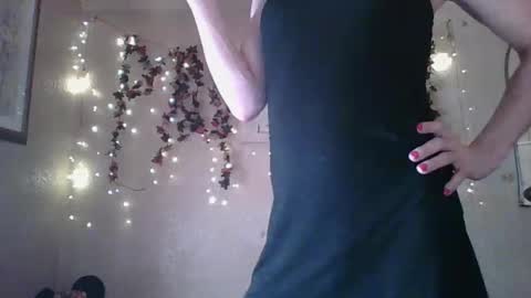 sillymillie0 online show from February 20, 2025, 8:14 pm