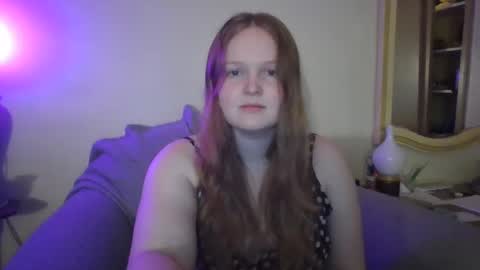 Snapshot of thestrawberrycreme chatting on December 26, 2024, 3:10 pm thestrawberrycreme online show from December 26, 2024, 3:10 pm