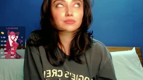  I dont do real meetings My bio  online show from December 15, 2025, 1:10 am