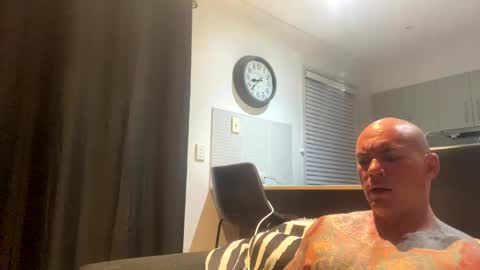 The tattooed online show from January 10, 2025, 10:39 am