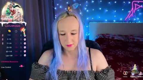 Snapshot of thetrixy chatting on January 15, 2025, 7:26 am The Great And Powerful Trixie online show from January 15, 2025, 7:26 am