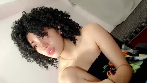 Snapshot of thewhoremistress05 chatting on March 3, 2025, 10:17 am stella online show from March 3, 2025, 10:17 am