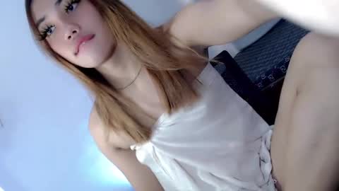 Snapshot of thewhoremistress05 chatting on March 6, 2025, 2:19 am stella online show from March 6, 2025, 2:19 am