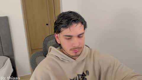 thiaan__ online show from November 4, 2025, 10:53 pm