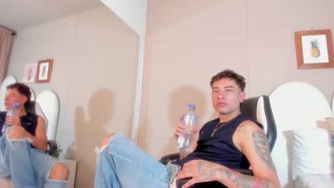 Snapshot of thiago_2003_ chatting on March 16, 2026, 7:18 pm Thiago online show from March 16, 2026, 7:18 pm