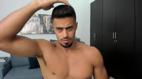 thiago_driussi online show from January 16, 2026, 10:19 am