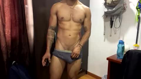 Snapshot of thiago_happy chatting on April 8, 2026, 5:13 pm thiago_happy online show from April 8, 2026, 5:13 pm