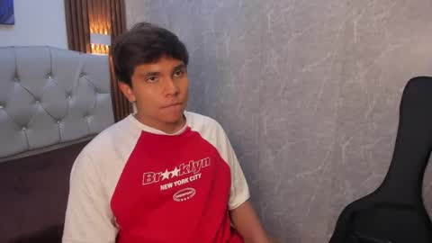 Snapshot of thiago_kozak chatting on June 7, 2026, 1:43 am thiago online show from June 7, 2026, 1:43 am