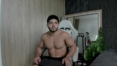 THIAGO online show from May 26, 2026, 10:06 pm