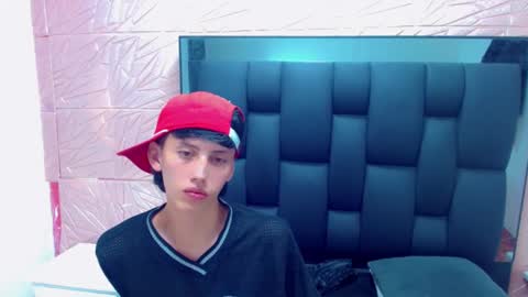 thiago_twink38 online show from January 7, 2026, 7:55 am