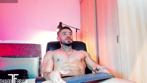 Snapshot of thiagoferrari1 chatting on May 17, 2026, 5:16 am thiago online show from May 17, 2026, 5:16 am