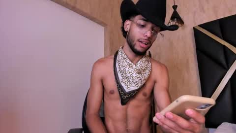 Snapshot of thiagoferreti_ chatting on September 30, 2025, 3:55 am ThiagoFerreti online show from September 30, 2025, 3:55 am
