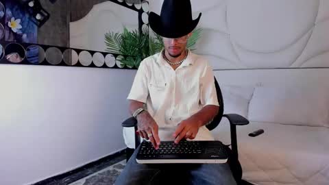 Snapshot of thiagoferreti_ chatting on October 7, 2025, 3:36 am ThiagoFerreti online show from October 7, 2025, 3:36 am
