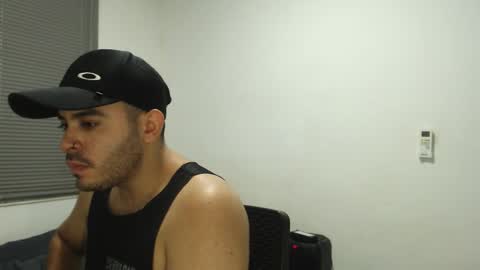 Thiago online show from November 12, 2025, 8:30 pm