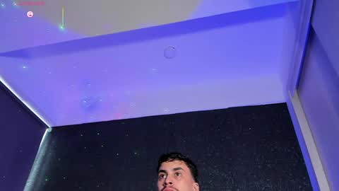 THIAGO MENESES online show from May 31, 2026, 6:31 pm