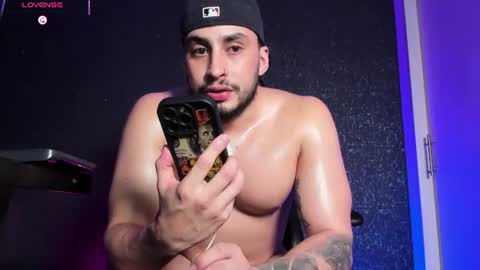 THIAGO MENESES online show from July 19, 2026, 4:16 am