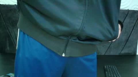 Snapshot of thiagos19 chatting on December 17, 2024, 3:17 pm Thiago online show from December 17, 2024, 3:17 pm