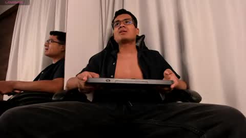 thiagovega_ online show from June 12, 2026, 5:06 am