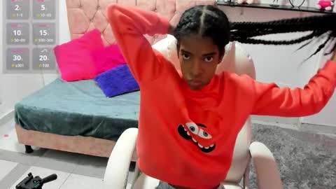 thianahorny online show from November 26, 2025, 12:17 pm