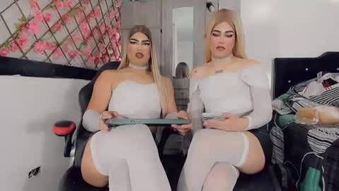 Snapshot of thiara_veky chatting on June 26, 2026, 6:12 pm Thiara online show from June 26, 2026, 6:12 pm