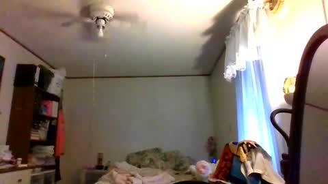 thickassazn93 online show from November 3, 2025, 6:09 pm