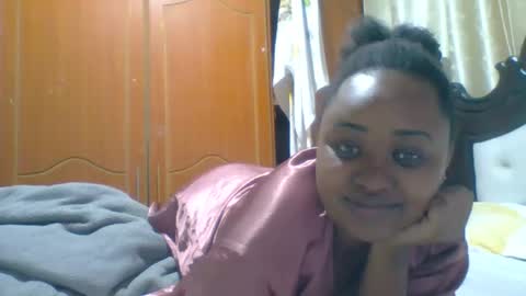 Snapshot of thickbarbie3 chatting on March 3, 2026, 4:46 pm thickbarbie3 online show from March 3, 2026, 4:46 pm
