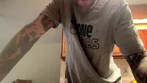 Snapshot of thickcockcali chatting on February 13, 2025, 5:33 pm CaliLove916 online show from February 13, 2025, 5:33 pm