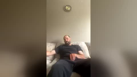 Snapshot of thickjdub chatting on July 17, 2026, 5:18 pm ThickJDub online show from July 17, 2026, 5:18 pm