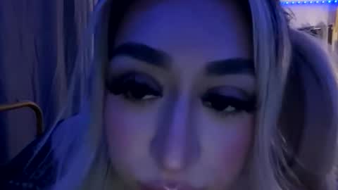thicklatinamami1 online show from May 10, 2026, 6:40 am