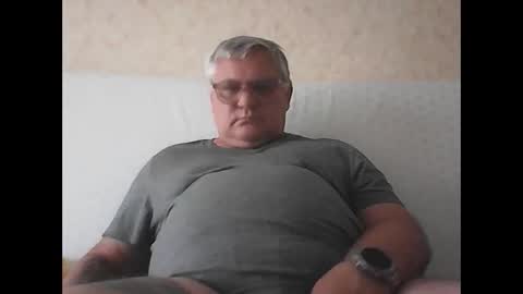 Thierrysymp online show from September 10, 2025, 3:34 pm