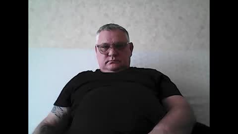 Thierrysymp online show from October 18, 2025, 9:21 am