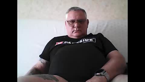 Thierrysymp online show from October 23, 2025, 3:33 pm