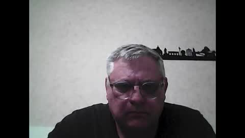 Thierrysymp online show from November 19, 2025, 5:02 pm
