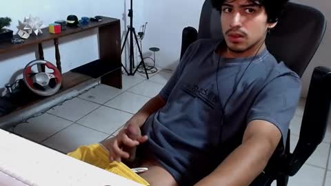 Snapshot of thieves_us chatting on November 28, 2025, 9:17 pm thieves_us online show from November 28, 2025, 9:17 pm