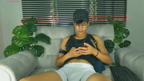 Thiago Saenzz online show from April 7, 2026, 6:08 pm