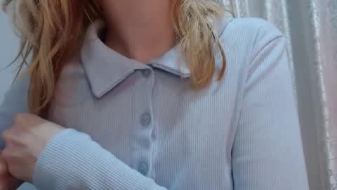 Snapshot of thin33 chatting on February 24, 2026, 2:20 am sara online show from February 24, 2026, 2:20 am