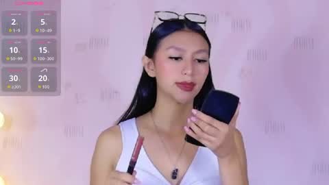 Snapshot of thin_eva chatting on June 25, 2026, 1:04 pm Eva online show from June 25, 2026, 1:04 pm