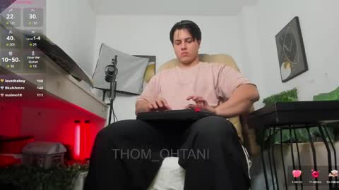 Snapshot of thom_ohtani chatting on June 8, 2026, 5:30 am thom_ohtani online show from June 8, 2026, 5:30 am