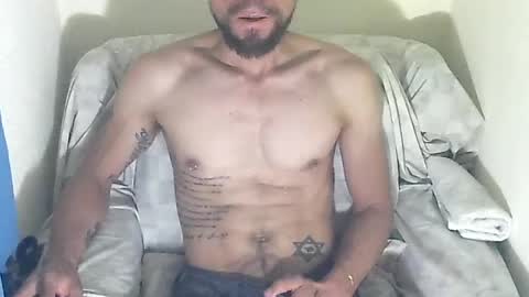 Snapshot of thomas2wood chatting on June 14, 2026, 2:24 am Thomas2Wood online show from June 14, 2026, 2:24 am
