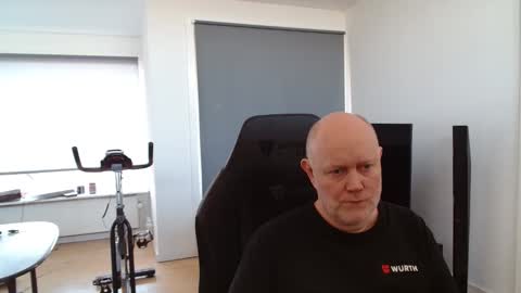 thomas315627 online show from March 3, 2026, 11:27 am