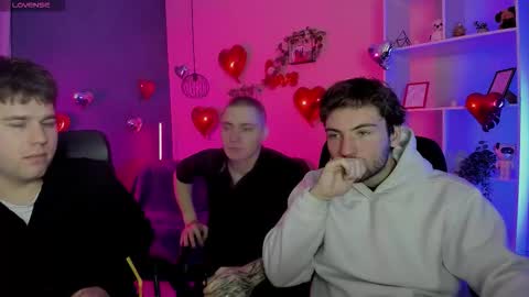 thomas_crow online show from February 14, 2026, 10:34 am