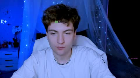 thomas_crow online show from March 27, 2026, 9:53 am