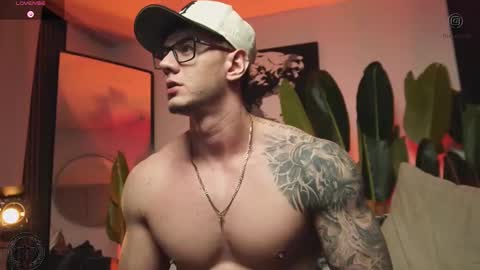 Thomas Falcon online show from January 15, 2026, 3:44 am