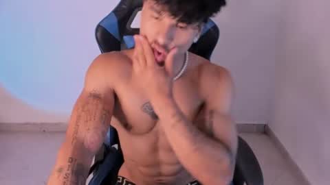 Snapshot of thomas_fit1 chatting on June 27, 2026, 12:59 am Thomas 3 JUST STAY AND BE MY LAST LOVE online show from June 27, 2026, 12:59 am