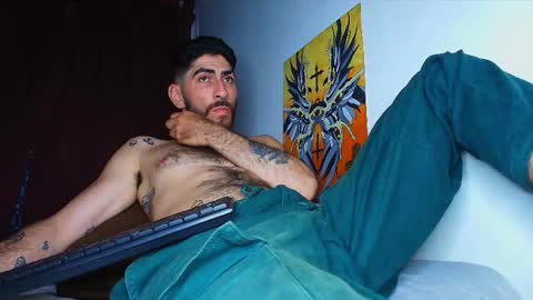 thomas_ks11 online show from February 3, 2026, 3:04 am