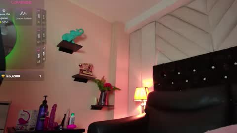 thomasandsamantha online show from February 17, 2026, 1:07 pm