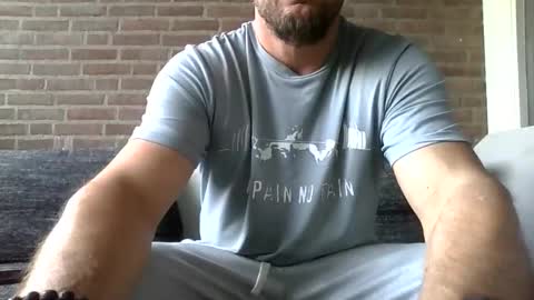 thomasonnl online show from May 5, 2026, 5:32 pm